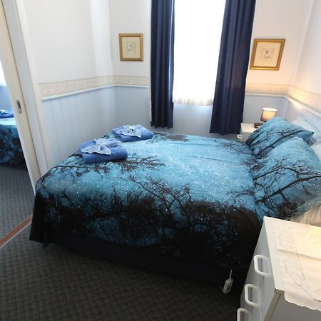 Jacaranda Guest House Busselton Eksteriør bilde
