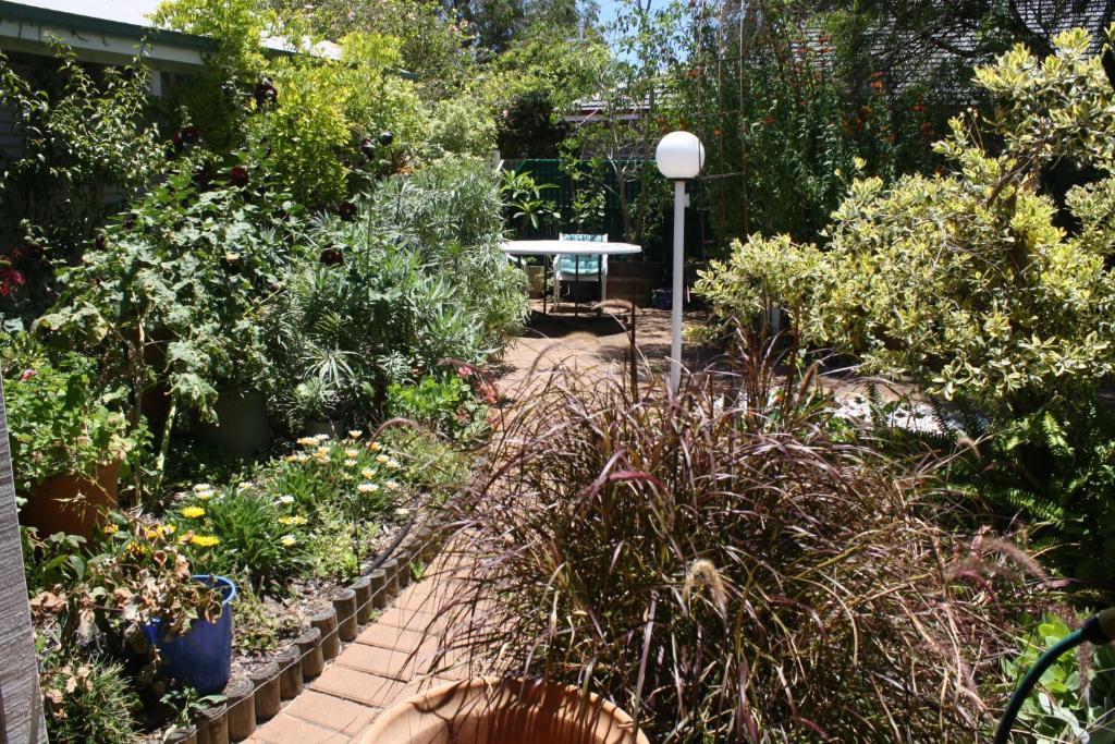 Jacaranda Guest House Busselton Eksteriør bilde